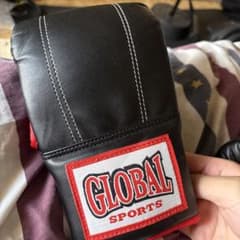 GLOBAL SPORTS ボクシンググローブのサムネイル