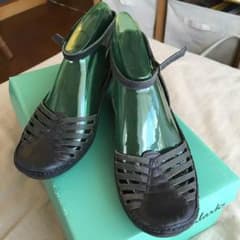 clarksのシューズ（未使用品）のサムネイル