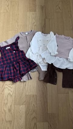 ベビー服　女の子　70cm 80cmのサムネイル