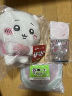 一番くじ ちいかわ ぬいぐるみ ポーチ グラス 4点セットのサムネイル