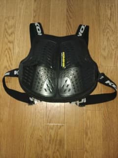 再値下げしました。コミネ　マルチチェストプロテクター　SK-695　美品のサムネイル