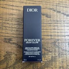 Dior フォーエヴァーフルイドグロウのサムネイル