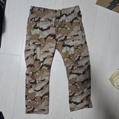 リーバイス　Levi's　迷彩　カモフラージュカーゴパンツ 31x32のサムネイル