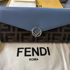 FENDI長財布のサムネイル