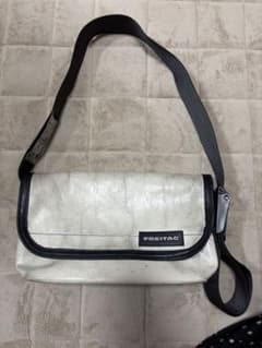 freitag フライターグ　Hawaii ホワイト FREITAG F41 HAWAII FIVE-0 ホワイト 白 - メルカリ