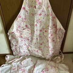 Mezzo Piano 親子セット　エプロン ローズ柄ハートポケット バック付きのサムネイル