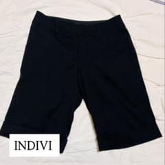 【INDIVI】ブラック ショートパンツ ハーフパンツのサムネイル