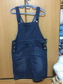 サロペットのサムネイル