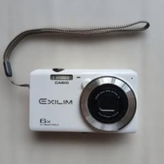 実写美⭕️良品【動作確認済】CASIO EXILIM EX-Z900 ホワイト CASIO EXILIM EX-Z900 ホワイト - メルカリ