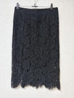 ZARA 黒いレースタイトスカート ひざ丈のサムネイル