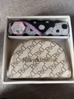 Pinky&Dianne ロゴ入りポーチとタオルセットのサムネイル