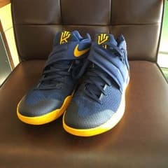 ちゃんみよ様専用nike ナイキ kyrie2 カイリー2 27.5cmのサムネイル