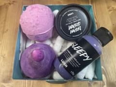 【新品未使用】LUSH ラッシュ　リラックス　ギフトボックス　入浴剤のサムネイル