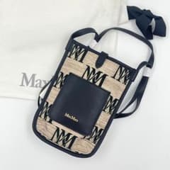 ラスト1点】MaxMara/マックスマーラ モバイルホルダー - メルカリ