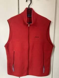 ロナウド様専用 patagonia Synchilla ベスト M レッド - メルカリ