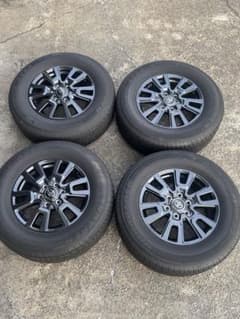 maru様専用 ランクル250VX 純正タイヤホイールセット 265/65R18のサムネイル