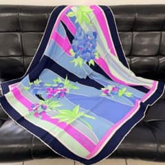 LEONARD】レオナール 大判 スカーフ ショール シルク 美品 - メルカリ