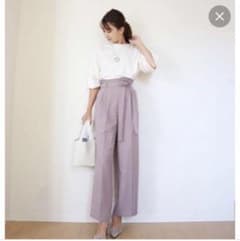 新品　GU ベルトタック　ストレートパンツ　Sのサムネイル