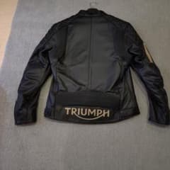 Triumph レザーライダースジャケット ブラック - メルカリ