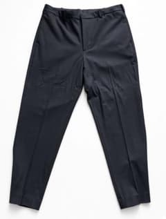 UNIQLO スラックス ブラック Lサイズのサムネイル
