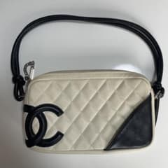 CHANEL カンボンライン ショルダーバッグ ホワイト×ブラックのサムネイル