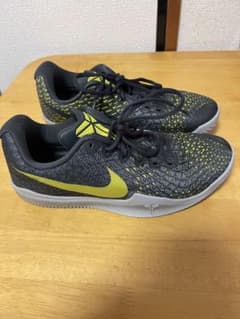 Nike Kobe バスケットシューズ ブラック/イエローmentality3 Nike Kobe バスケットシューズ ブラック/イエローmentality3 - メルカリ
