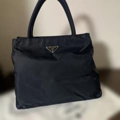 美品PRADA ブラック ナイロン ハンドバッグのサムネイル