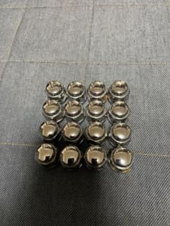 ホンダNボックス　純正ホイールナット16個のサムネイル