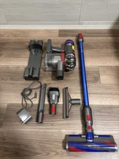 Dyson V8 slim fluffy - メルカリ