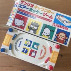 ☆レア品 新品未使用 昭和レトロ サンリオキャラクター エアーホッケー