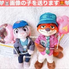 画像の子❤️新品⭐️ズートピア2 ぬいぐるみバッジ 2個セット - メルカリ