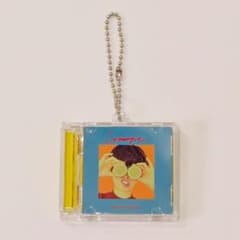 マカロニえんぴつ ミニチュアCD風キーホルダー レモンパイ - メルカリ