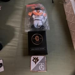 ジャイアンツ マスコットフィギュアジャイアンツブルゾン、ハンカチ、どれも非売品 ジャイアンツ マスコットフィギュアジャイアンツブルゾン