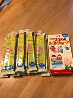明治 ほほえみらくらくキューブ 0歳〜1歳のサムネイル