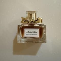 Miss Dior アブソリュートリー ブルーミングのサムネイル