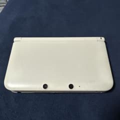 Nintendo 3DS LL ホワイト 本体のサムネイル
