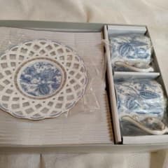 MARUMI BoneChina 青い花柄 食器セットのサムネイル