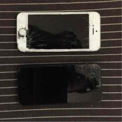 ジャンク品  Iphon5黒 Iphon5S 画面割れなどのサムネイル