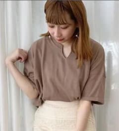 ハニカムキーネックTシャツのサムネイル
