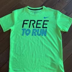 ナイキ　ランニング　Tシャツのサムネイル