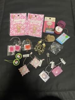 公*o様 ハローキティ ストラップ チャーム 他のサムネイル
