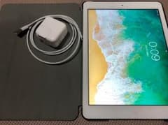 au iPad air 16GB Wi-Fi+Cellular 判定◯のサムネイル