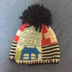 あったかカラフルニット帽のサムネイル