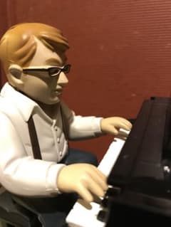 リトルジャマープロピアノプレイヤーのサムネイル