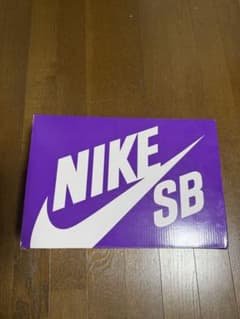Nike SB Dunk Low "Mummy"のサムネイル