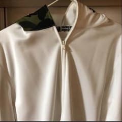a bathing ape bapeのサムネイル