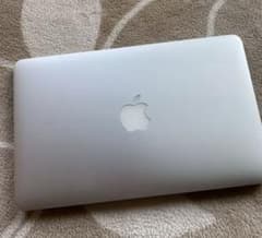 MacBook Air 11inc 2015年のサムネイル