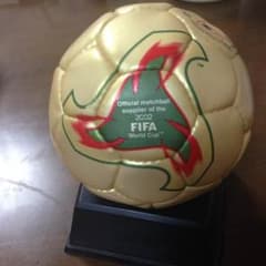 値段提示FIFAワールドカップ記念ボールのサムネイル