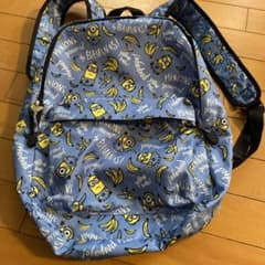 ミニオンリュック　大人サイズのサムネイル