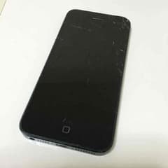 【Timez様専用】iPhone5 au 32GB 画面割れのサムネイル